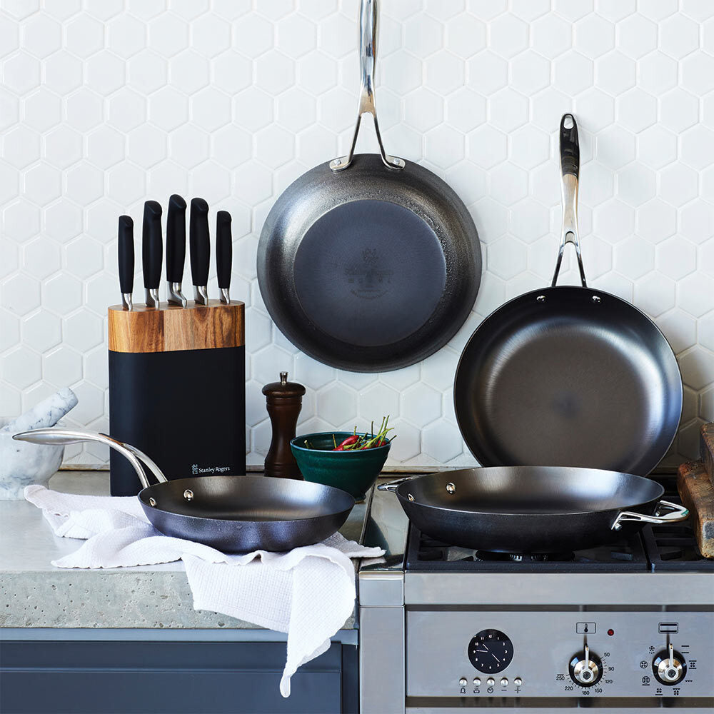 42310-stanley-rogers-light-weight-cast-iron-frypan-28cm