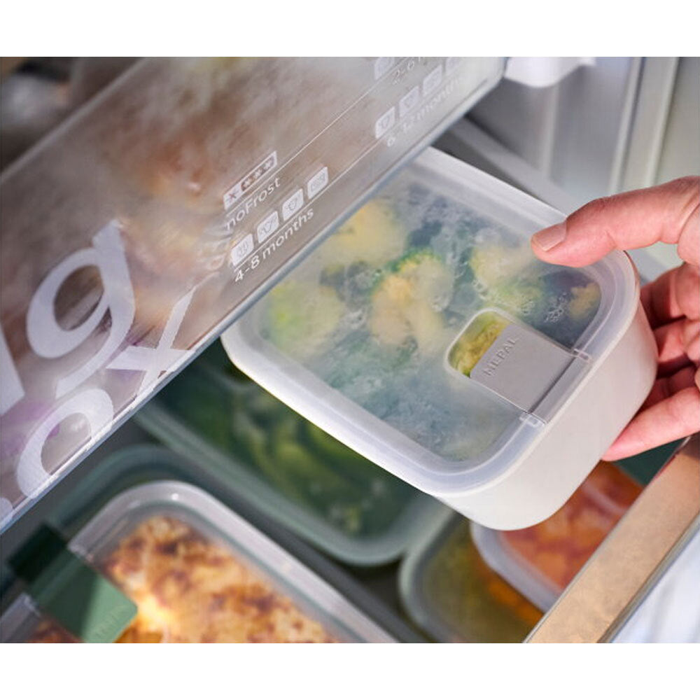 106155032500m-mepal-food-storage-box-w-easyclip-lid-rectangle-700ml-nordic-white