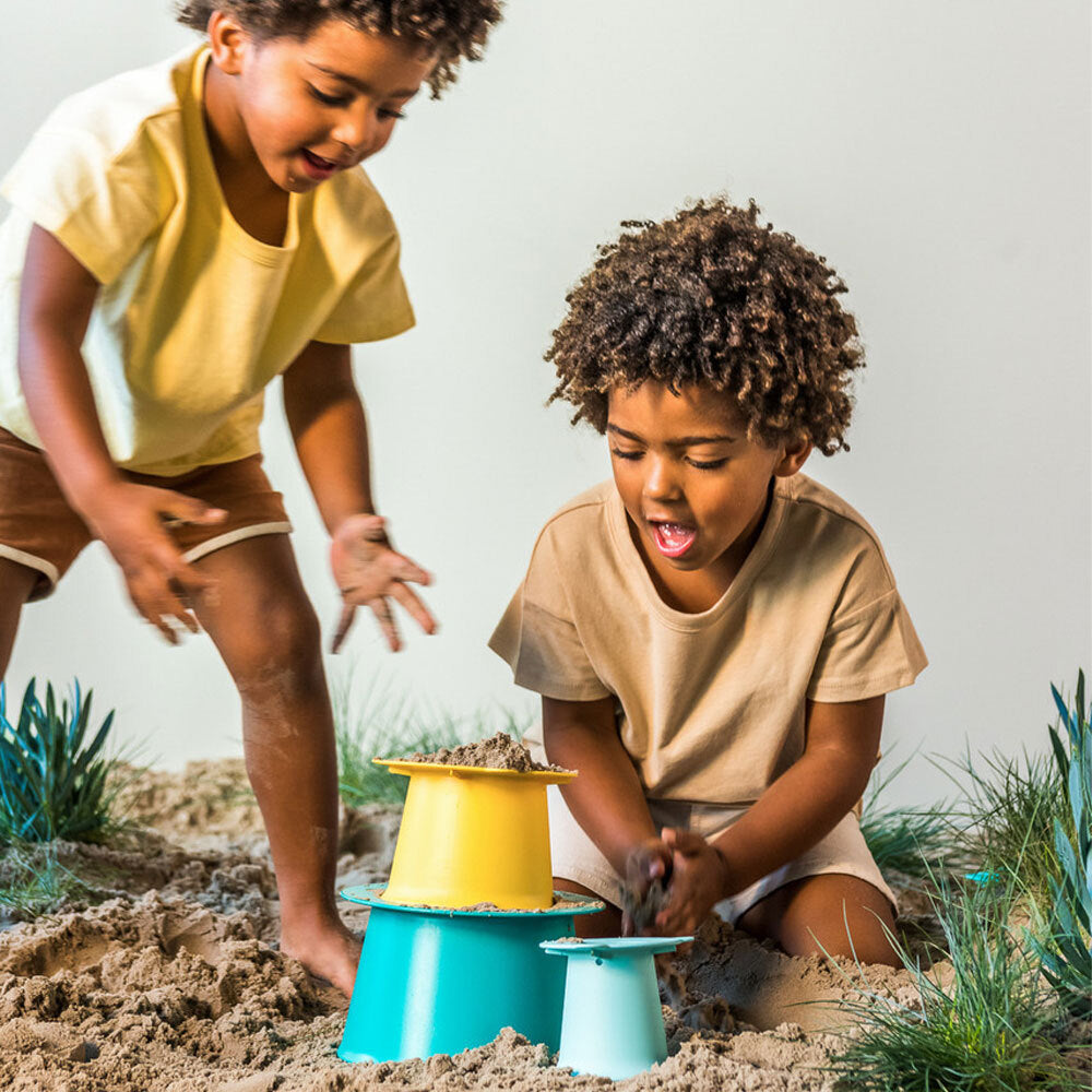172833-quut-alto-kids-childrens-sandcastle-builder-toy-lagoon-banana-blue-0m