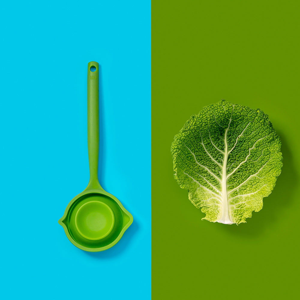 678203-tasty-silicone-foldable-soup-ladle-spoon-36cm-green
