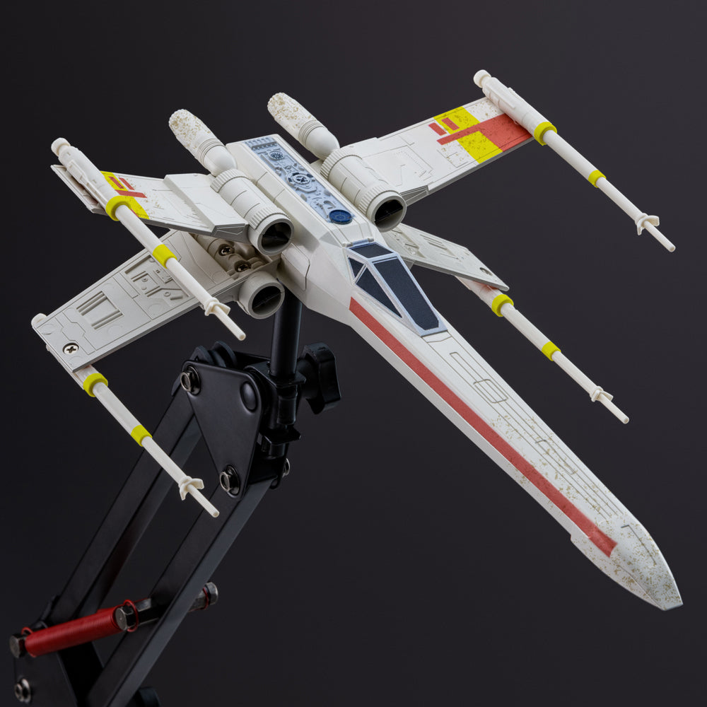 5056577710625-disney-star-wars-60cm-x-wing-posable-desk-table-light