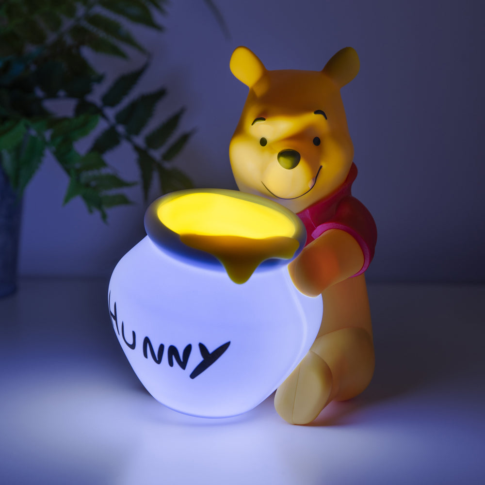 5056577715057-disney-16-5cm-winnie-the-pooh-light-home-room-table-lamp