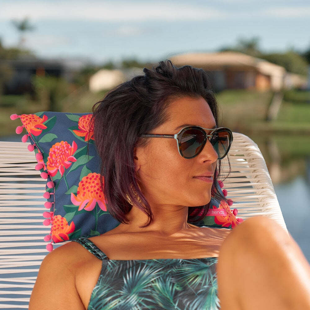 15ibw-annabel-trends-inflatable-beach-pillow-36x28cm-bright-waratah