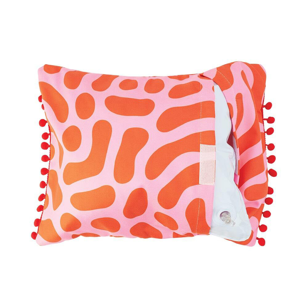 15irsq-annabel-trends-inflatable-beach-pillow-36x28cm-red-squiggles