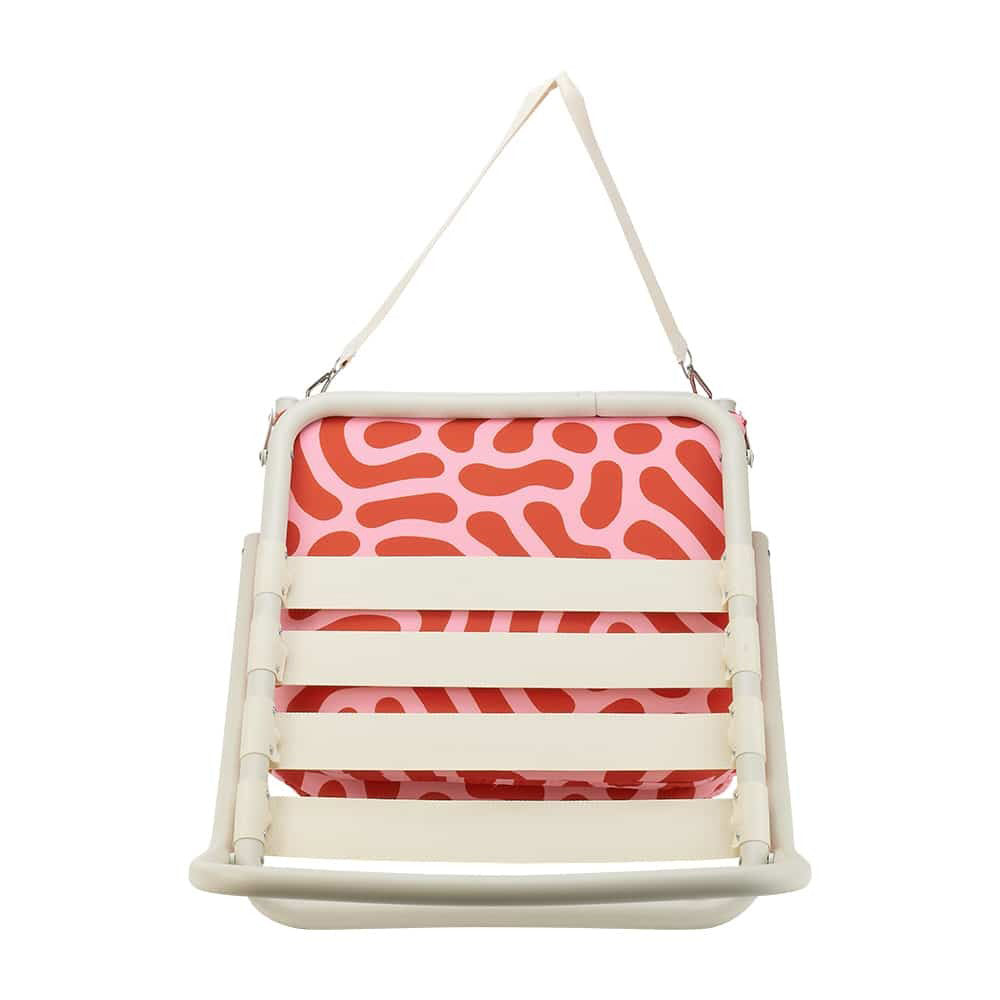 15drs-annabel-trends-deluxe-beach-chair-outdoor-seat-red-squiggle