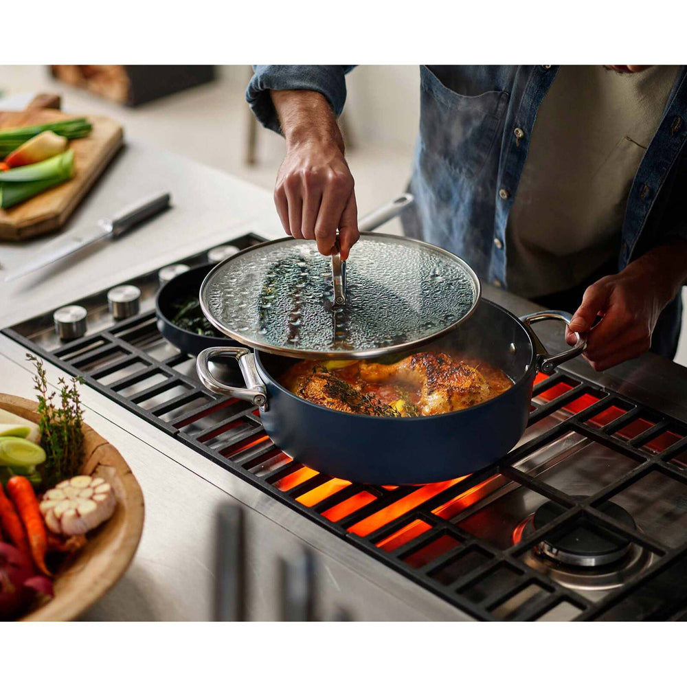 45046-joseph-joseph-space-folding-handle-nonstick-shallow-casserole-lid-28cm