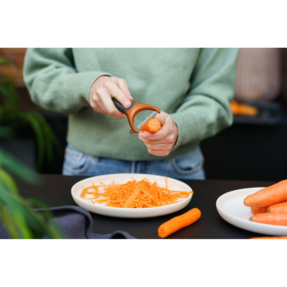 13106-zyliss-s-steel-julienne-y-peeler-kitchen-utensil-14cm-orange-grey