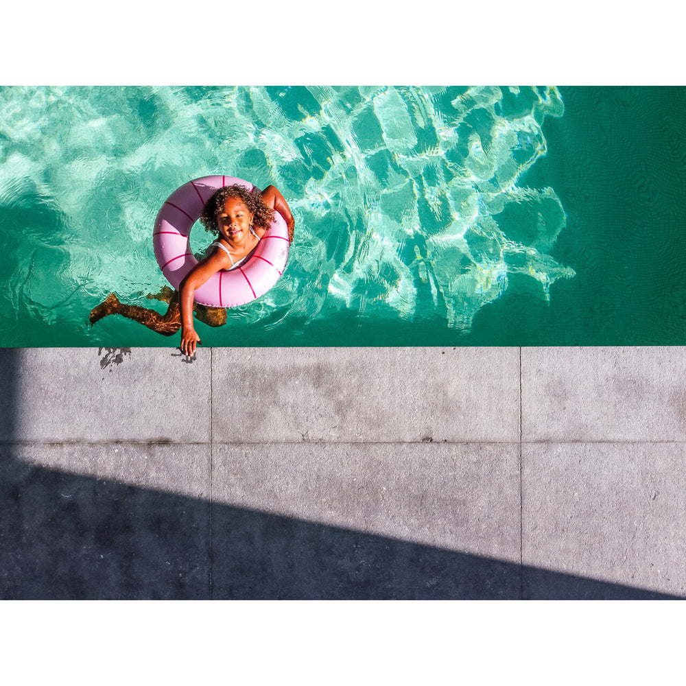 173366-quut-inflatable-swim-ring-60cm-round-medium-cherry-red-kids-toy-3y