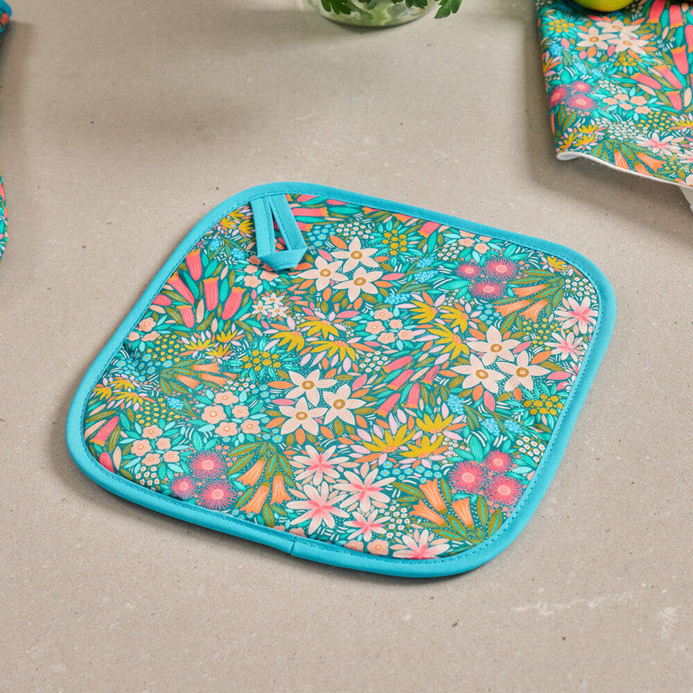 17112-annabel-trends-cotton-pot-holder-square-20x20cm-field-of-flowers