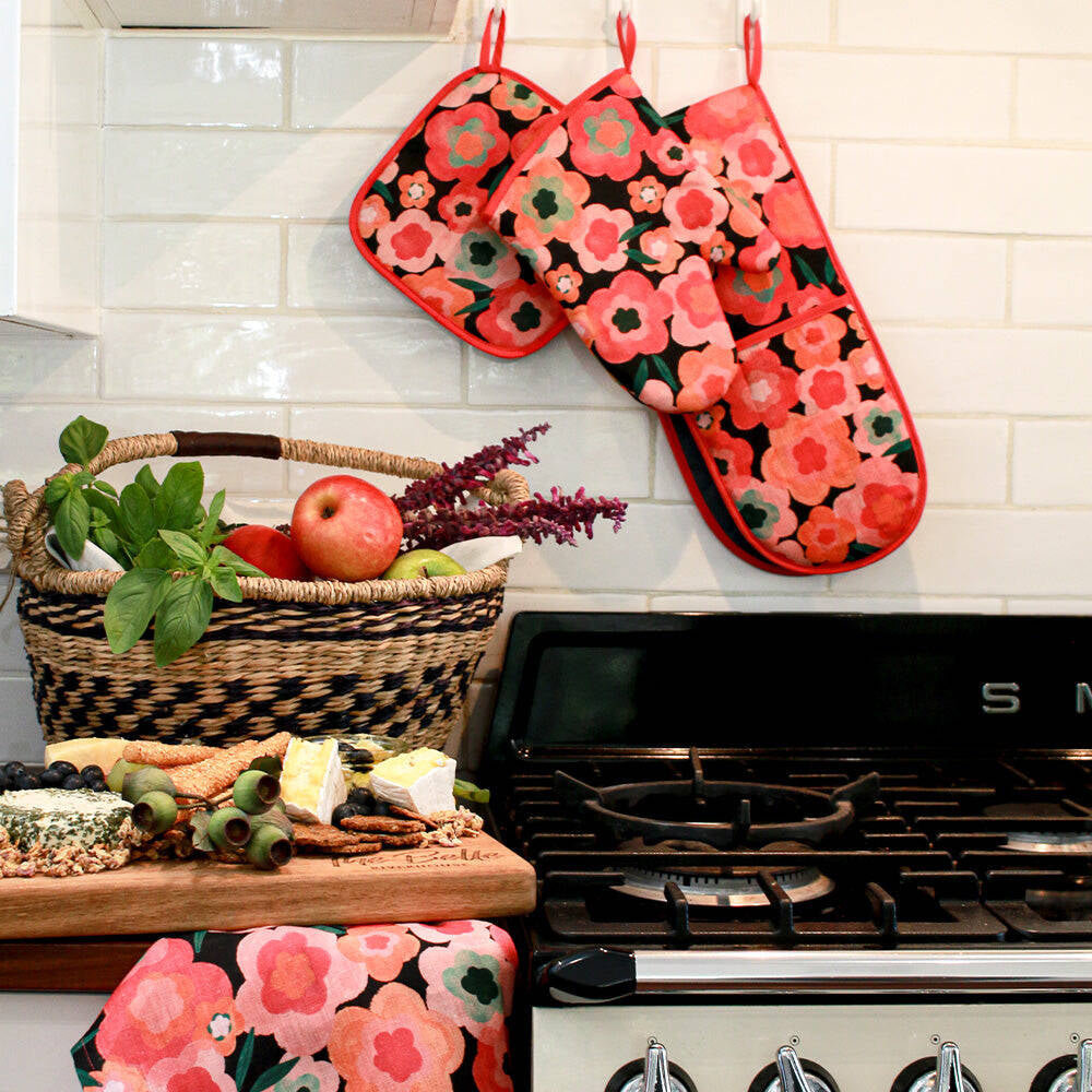 17210-annabel-trends-linen-single-oven-mitt-18x26cm-midnight-blooms
