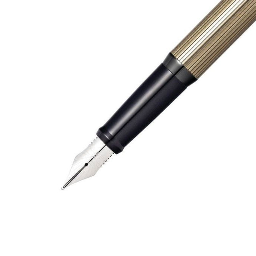119334-sheaffer-sagaris-fountain-pen-medium-nib-titanium