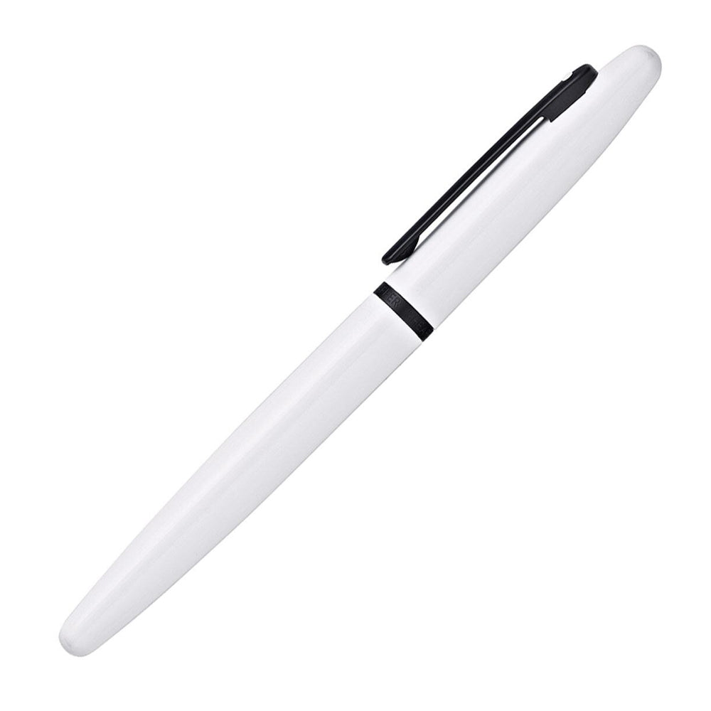 120502-sheaffer-vfm-fountain-pen-medium-nib-white-black-lacquer