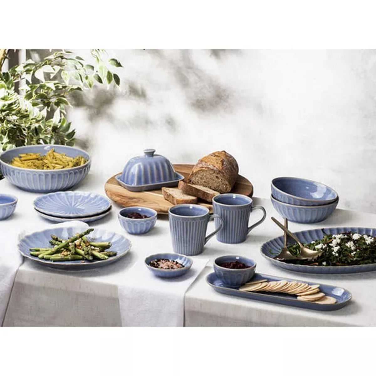 60666-4pc-ladelle-marguerite-stoneware-dinner-plate-27-2x27-2x3-2cm-powder-blue