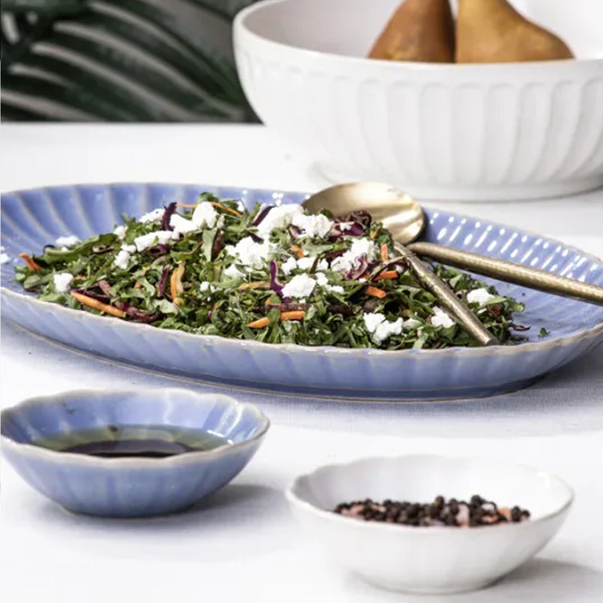 60668-ladelle-marguerite-stoneware-oval-serving-platter-plate-powder-blue