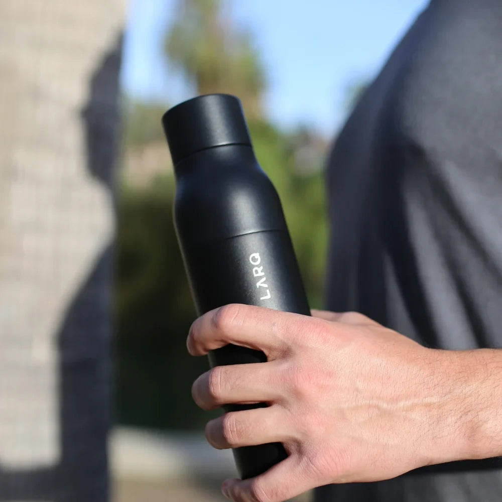 251221-larq-insulated-water-drink-bottle-obsidian-black-740ml-25oz