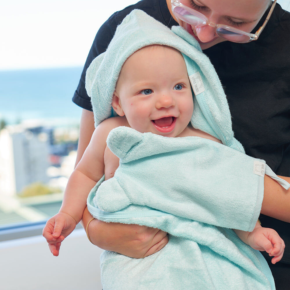 21htbb-annabel-trends-little-trends-hooded-towel-bear-ears-90x90cm-ice-blue
