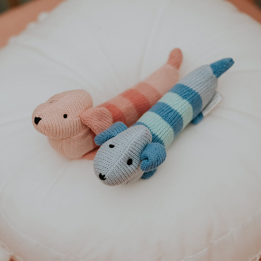 42rdp-annabel-trends-knit-hand-rattle-baby-toy-19cm-dachshund-pink