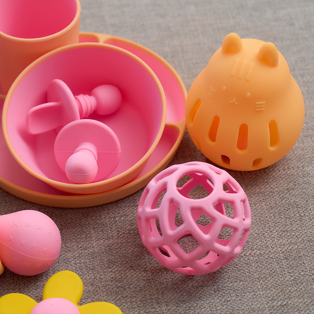 27rrc-annabel-trends-silicone-roly-rattle-baby-toy-cat