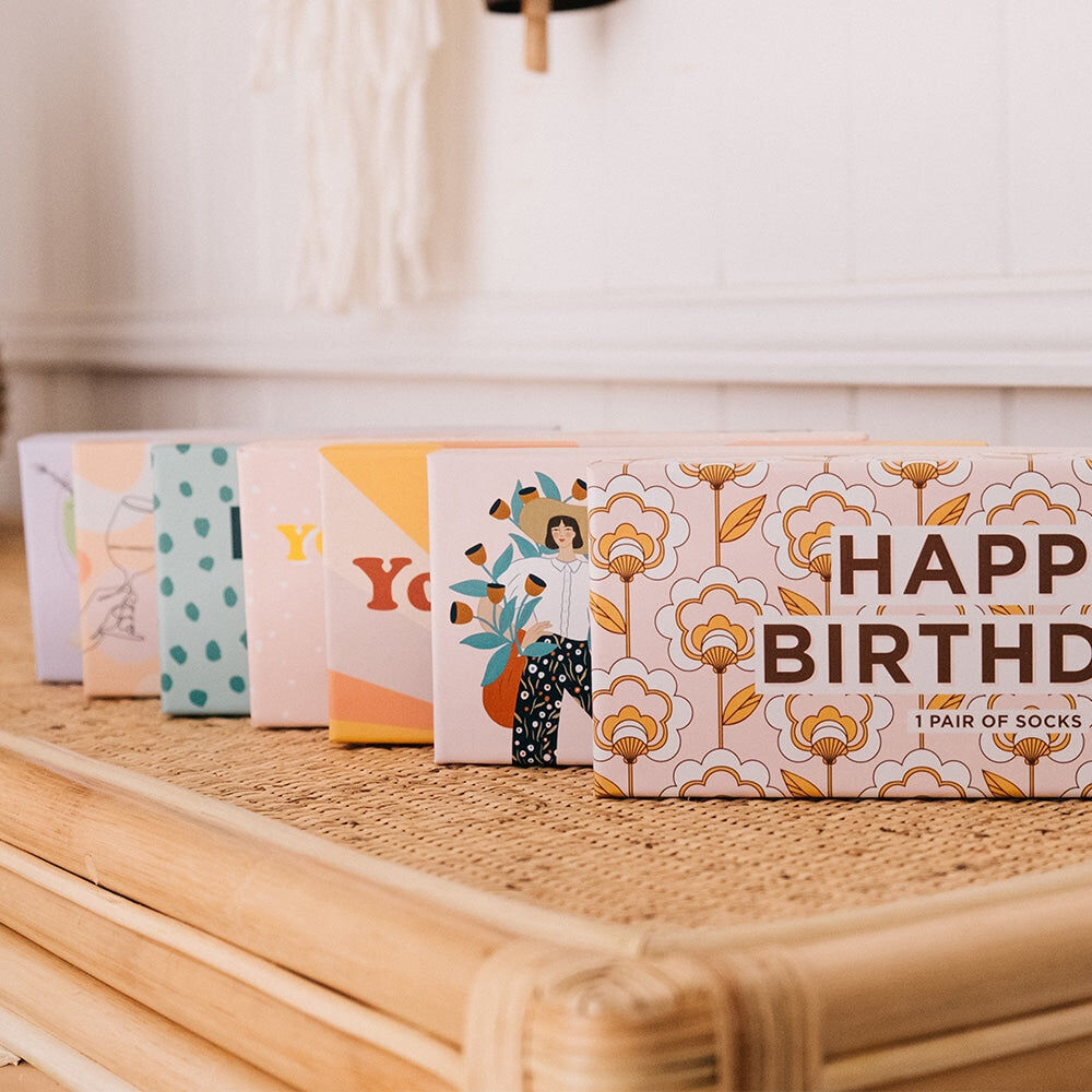 842bhb-annabel-trends-boxed-novelty-socks-one-size-happy-birthday