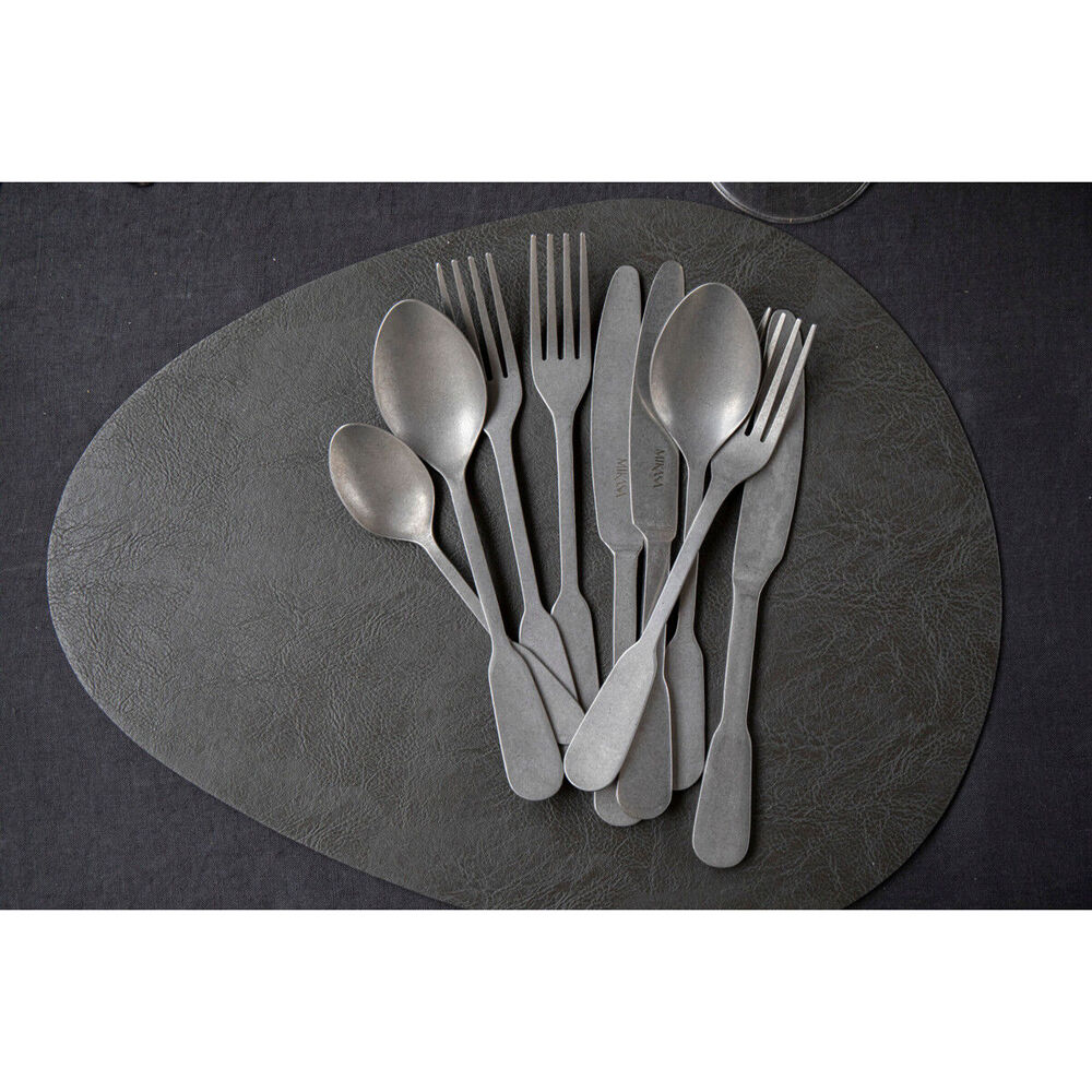 79301-4pc-mikasa-pebble-shaped-38-x-30cm-placemats-grey