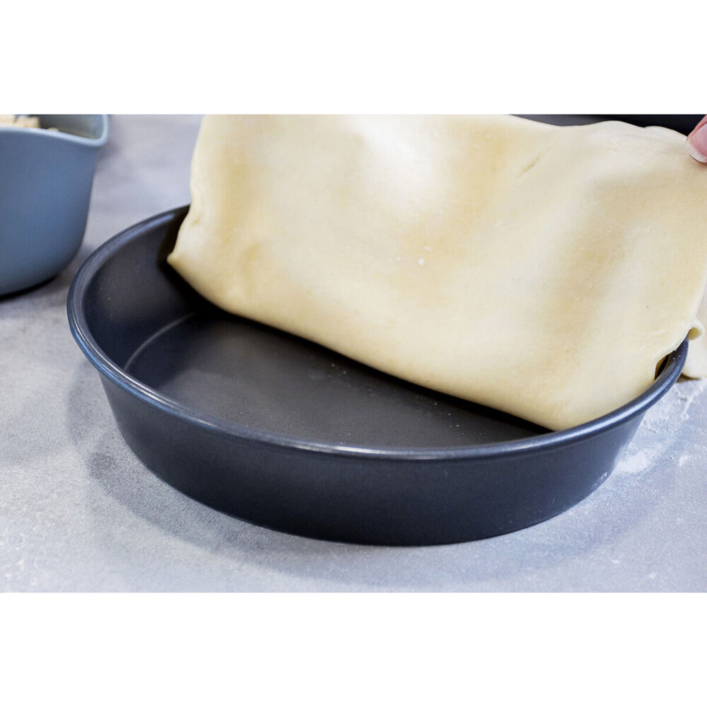 81045-mastercraft-23cm-heavy-base-non-stick-round-deep-pie-cake-pan-black