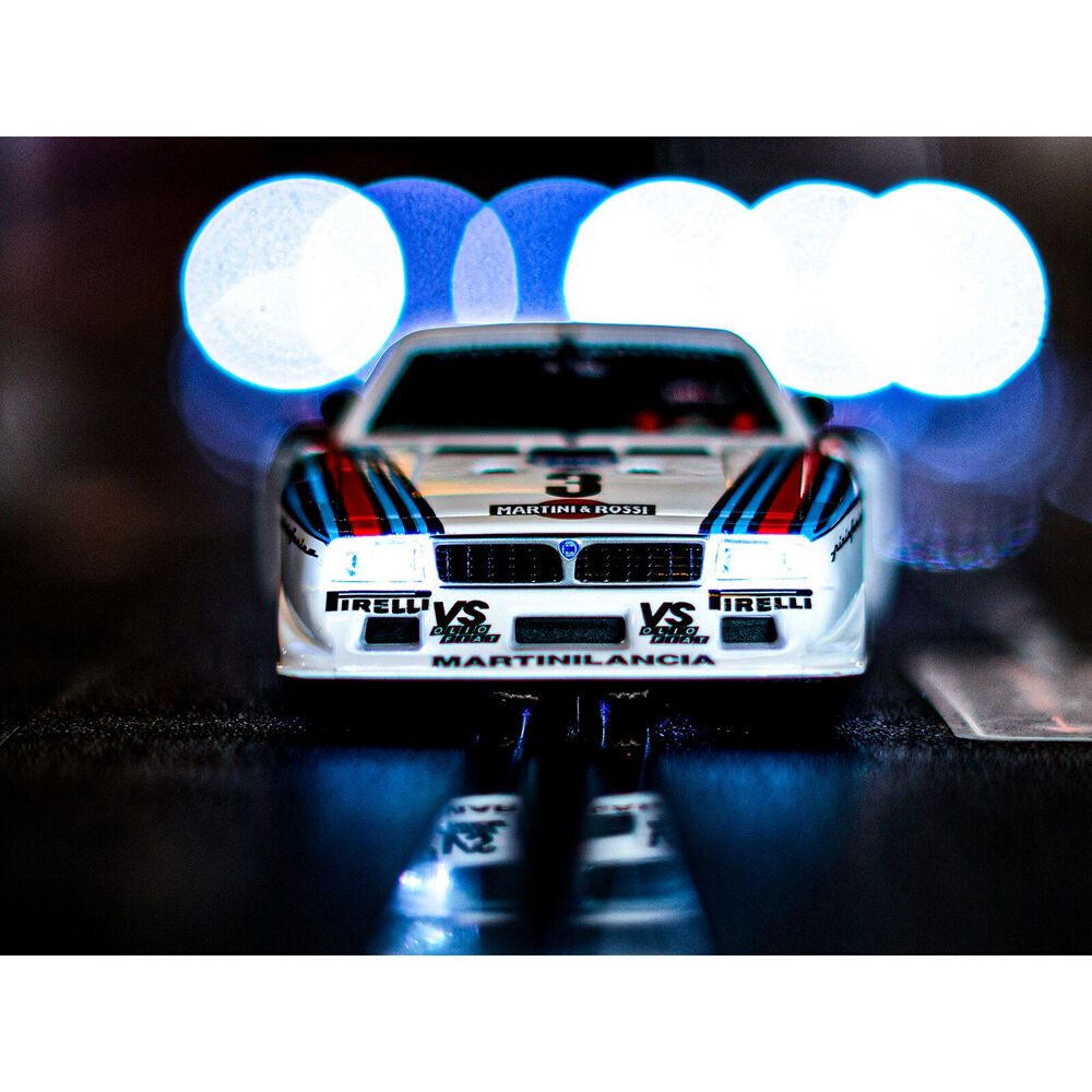 72331065-carrera-lancia-beta-montecarlo-martini-3-slot-car-toy-white-8y