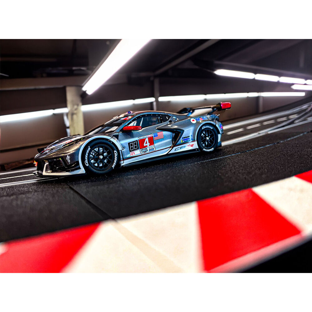 72332025-carrera-chevrolet-corvette-c8-r-no-4-racing-slot-car-toy-8y