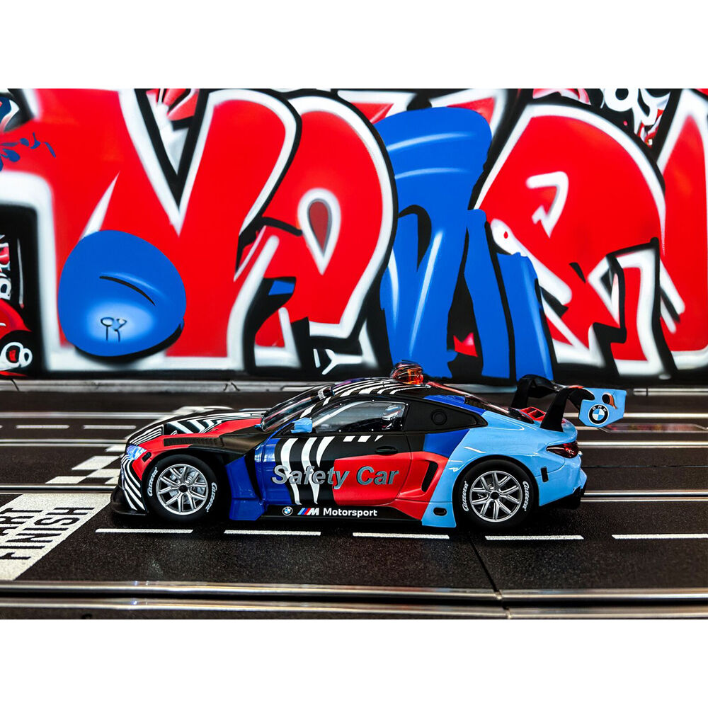 72123970-carrera-bmw-m4-gt3-safety-car-racing-slot-car-toy-10y