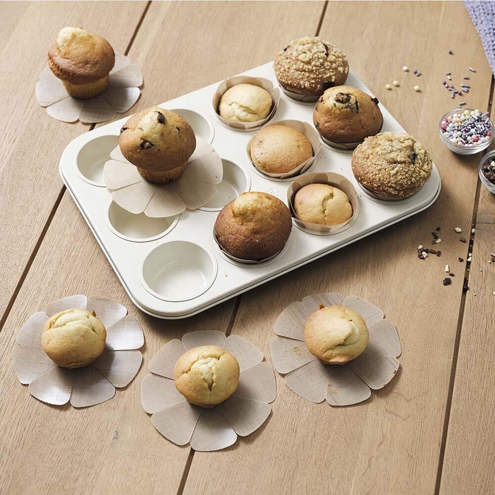 1-fff-482-12pc-nostik-silicone-fibreglass-muffin-liner-5cm-brown