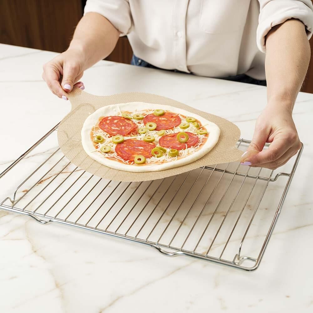 1-fff-588-nostik-silicone-fibreglass-pizza-lifter-non-stick-29cm