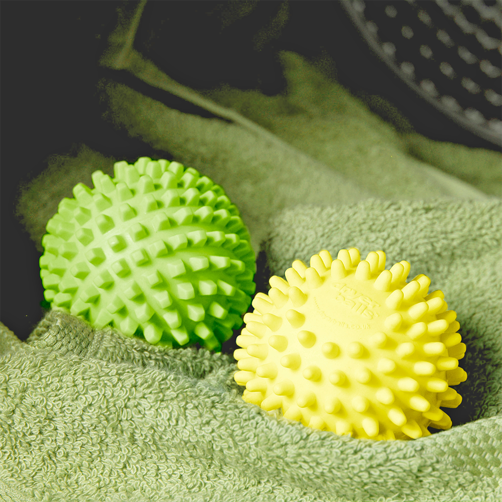 4660-1-2pc-d-line-laundry-clothes-dryer-balls-set-green-yellow