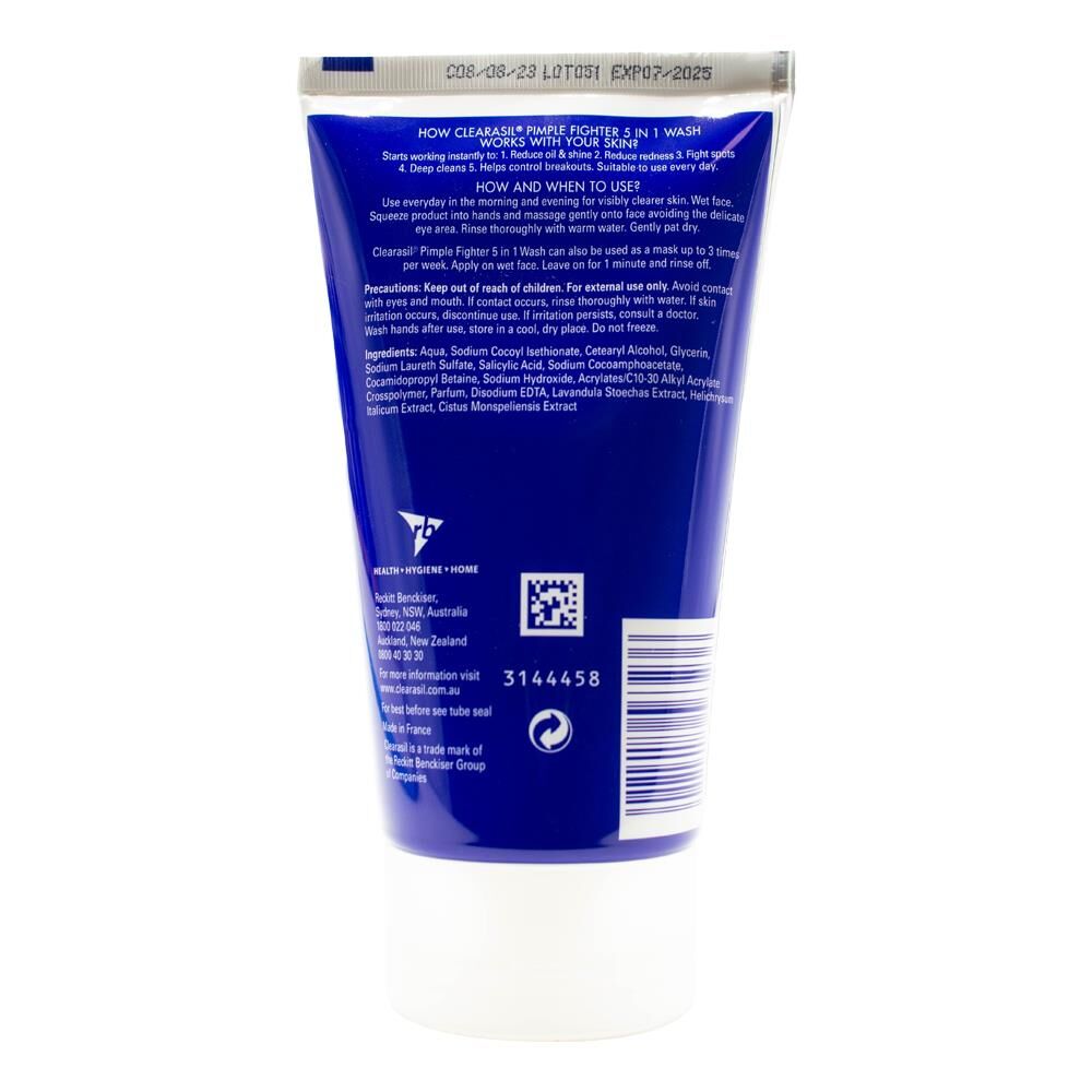3024864-clearasil-150ml-pimple-fighter-5-in-1-exfoliating-scrub