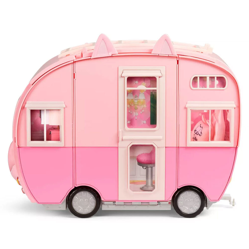 575672-na-na-na-surprise-kitty-cat-camper