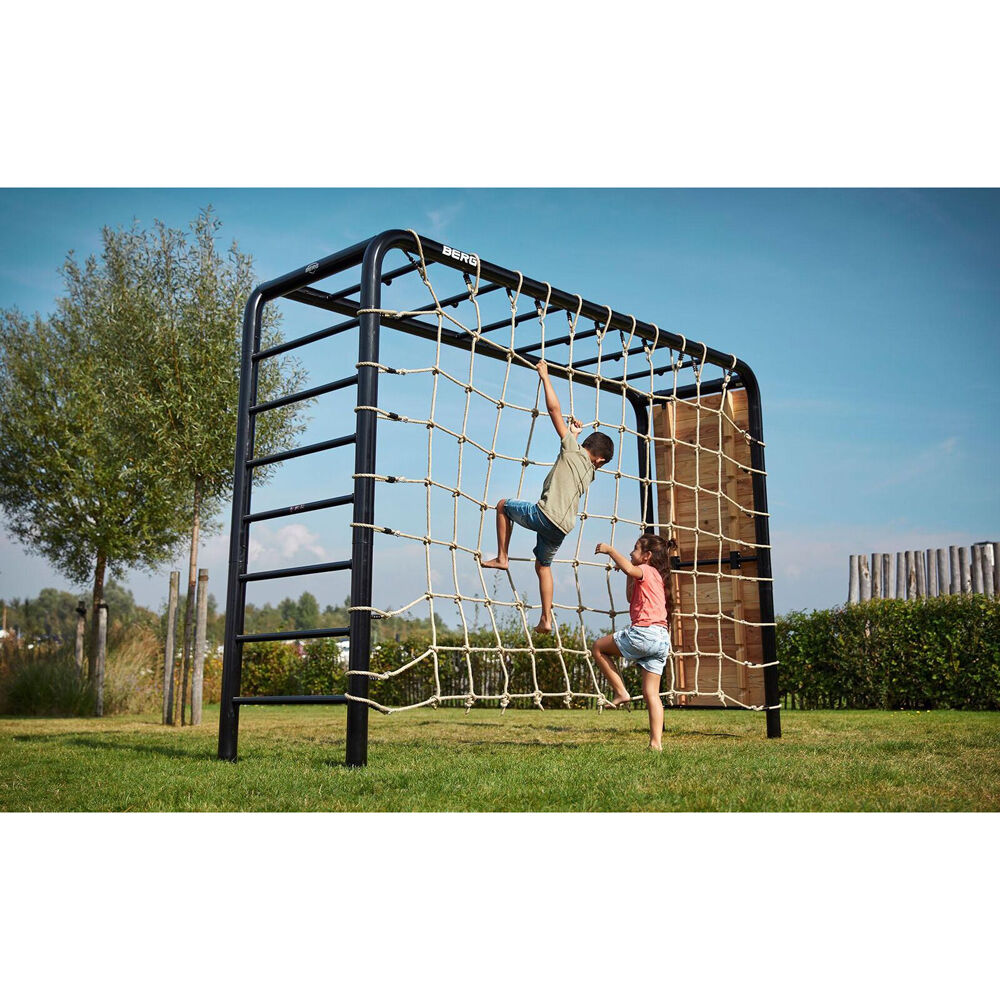 20-22-02-00-berg-playbase-nylon-climbing-rope-net-large-360x235cm-brown