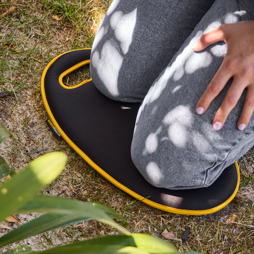 20117107-gardenmaster-neoprene-kneeling-pad-rectangular-26x46cm-black
