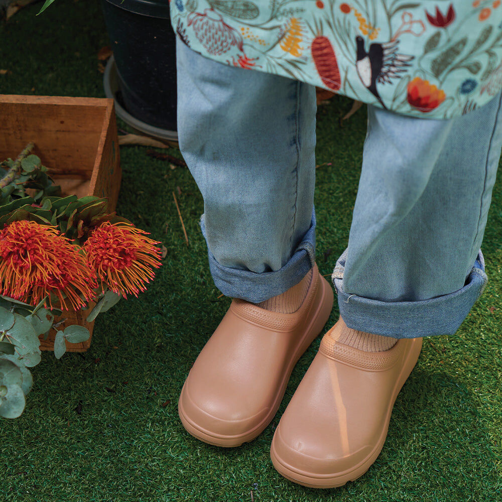 Annabel Trends Gummies Sherpa Lined Winter Shoes - Sand — image 5