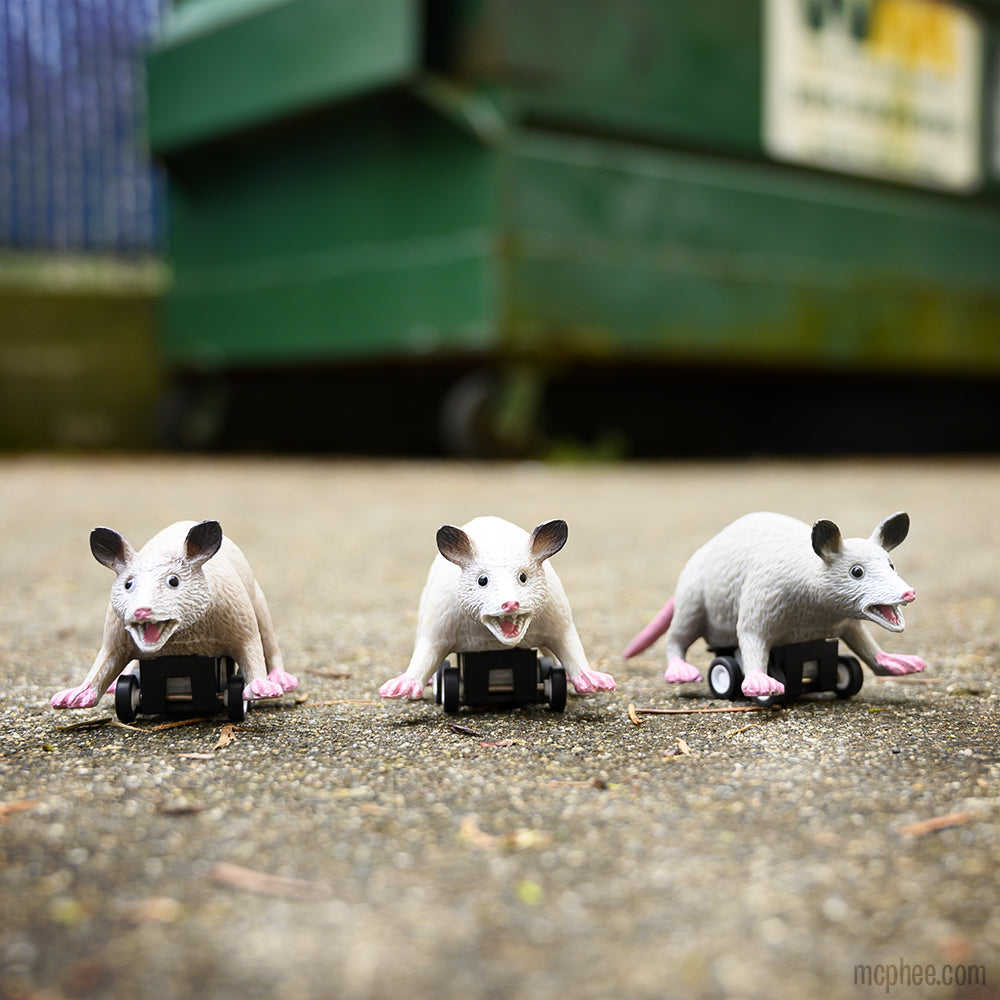 Archie Mcphee 9.5cm Pull Back Racing Possums Vinyl Plastic Toy Assorted 3y+ (3 Pack) — image 2