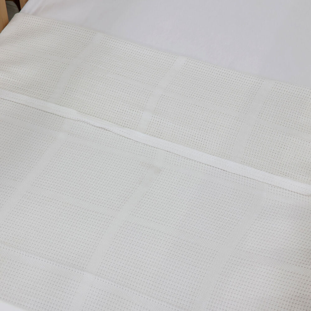 Bubba Blue Bamboo Cot Size Cellular Baby/Newborn/Infant Blanket Bedding — image 3