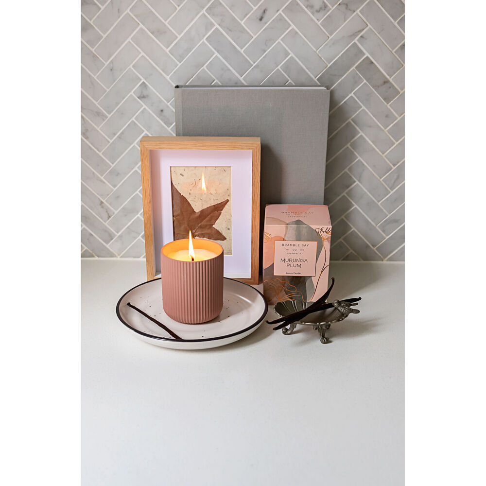Bramble Bay 270g Native Plum Murunga and Vanilla Scented Ceramic Candle — image 3
