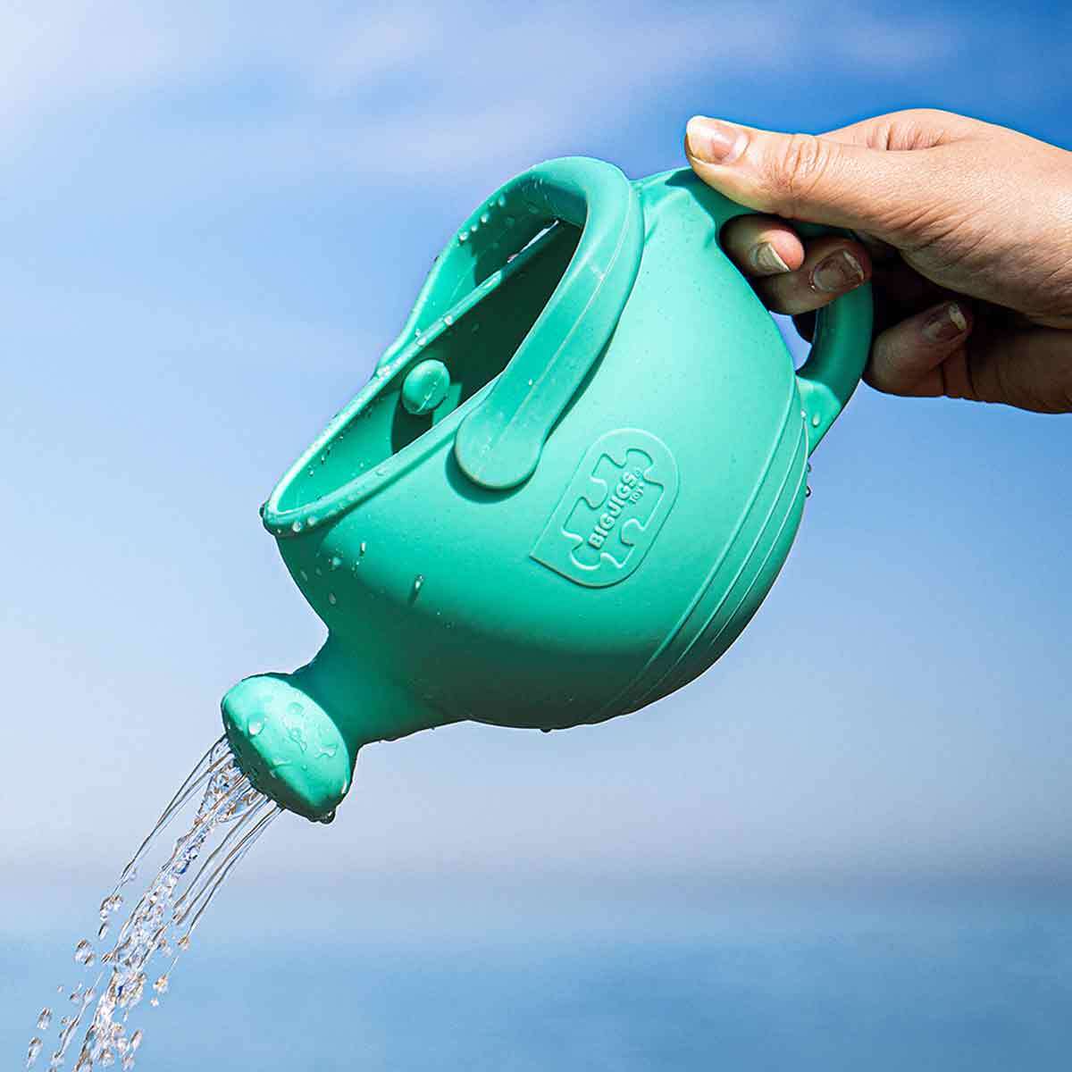 Bigjigs Toys 19cm Silicone Watering Can Kids/Children Toy Eggshell Green 18m+ — image 4