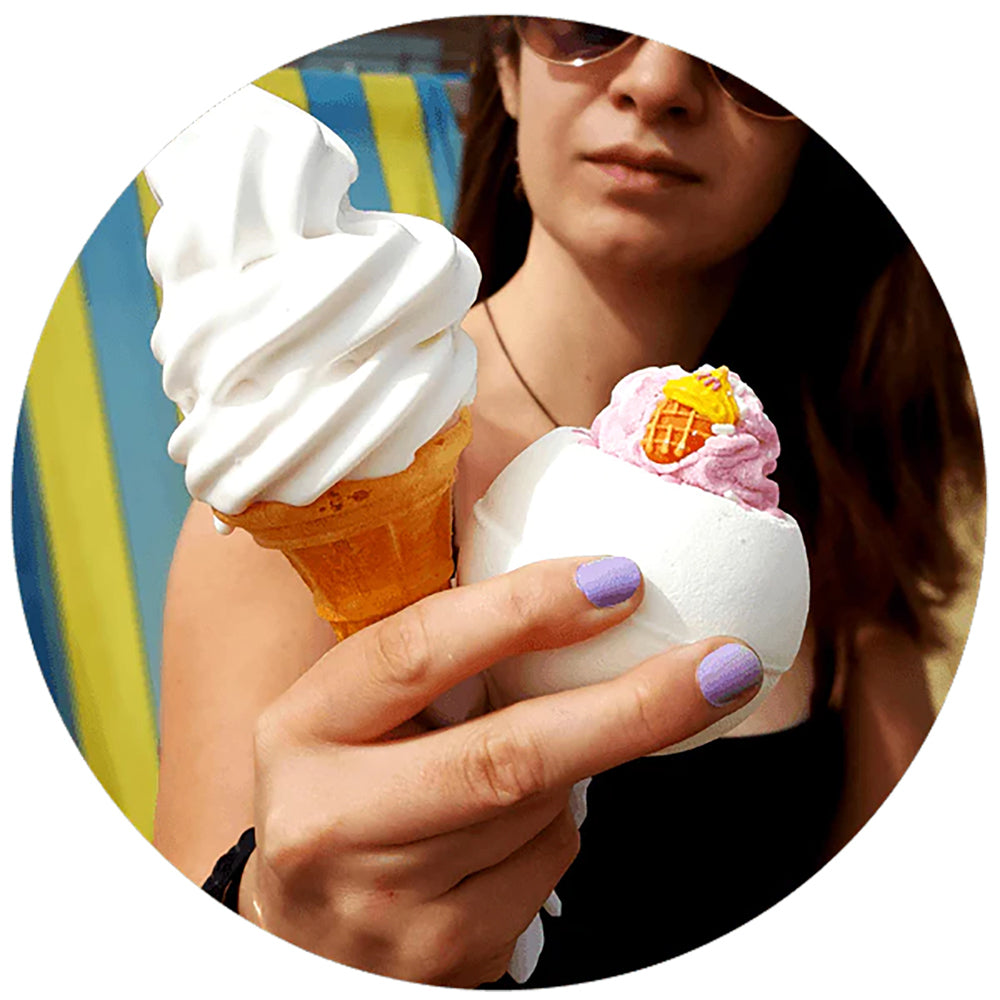Bomb Cosmetics Ice Cream Queen Bath Bomb Blaster Body Fragrance Tub Fizzies (2 Pack) — image 3