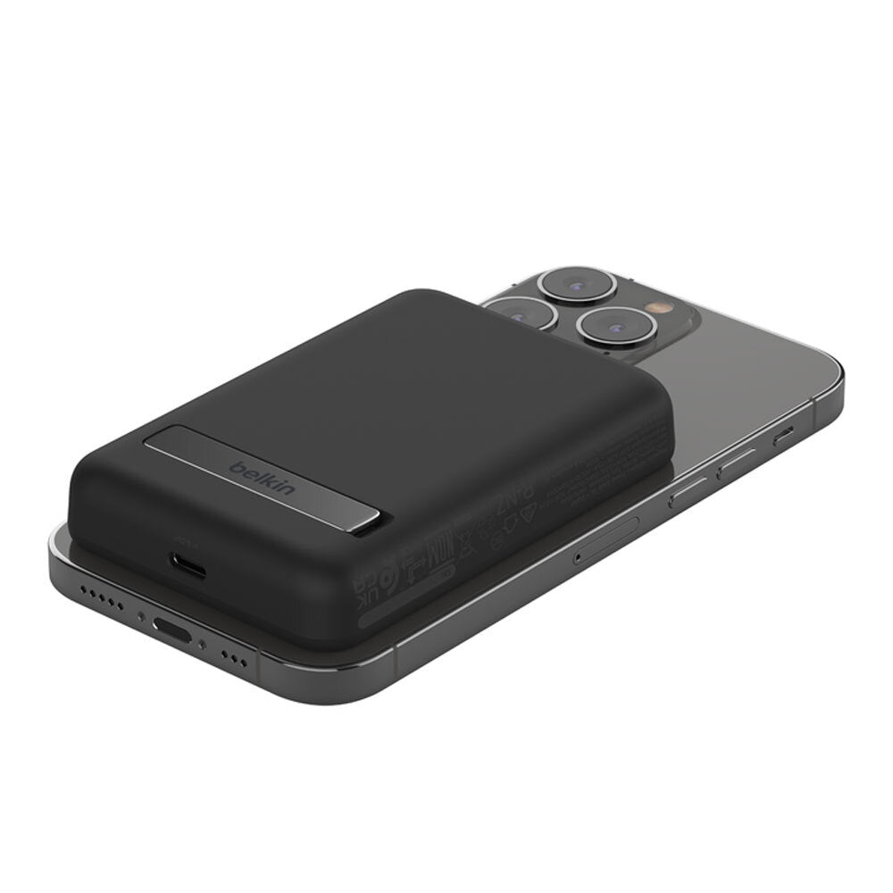 Belkin Magsafe Magnetic Wireless Power Bank + Stand 5K MAh 10W — image 4