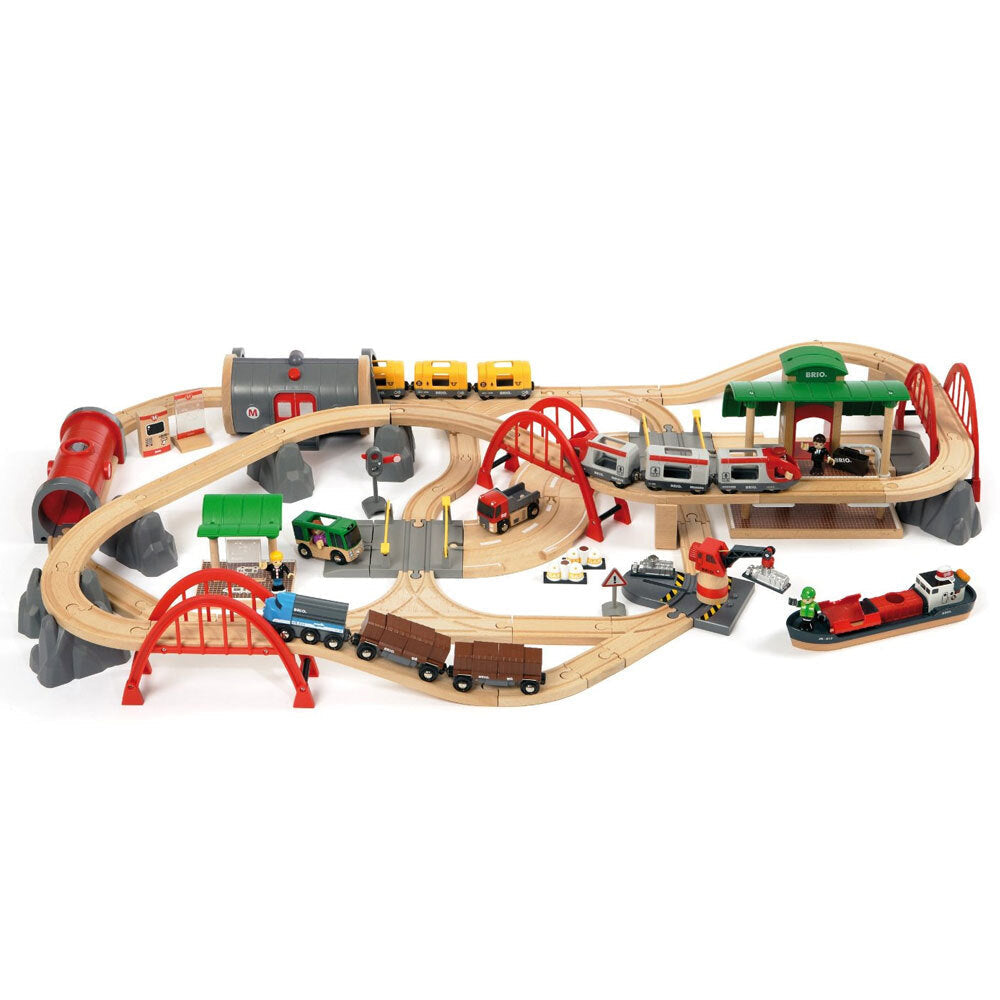 Brio Deluxe Passenger/Freight Train Railway Set Kids Educational Toy 3y+ (87 Pieces)