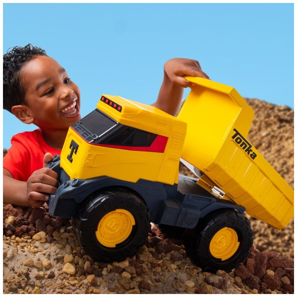 Tonka 3y+ Yellow Futuristic Steel Mighty Dump Truck 1:16 Scale Kids Outdoor Toy — image 6