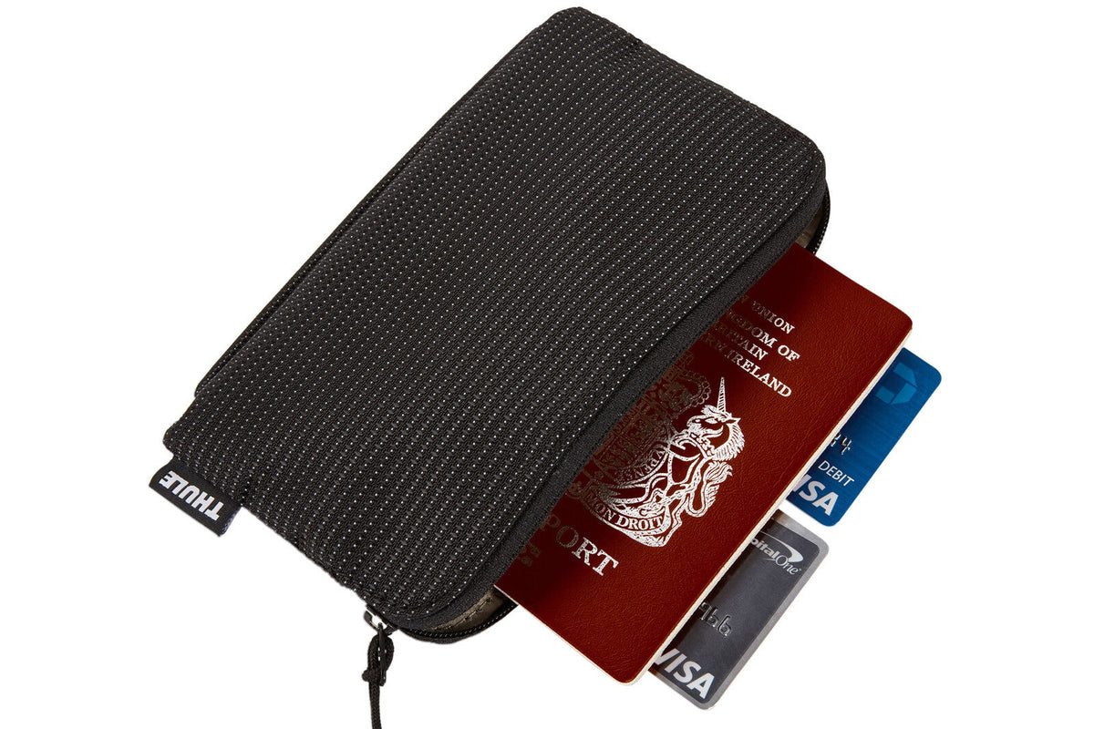Thule Crossover 2 12cm Travel Passport Storage/Cable Organiser Pouch Bag Black — image 4