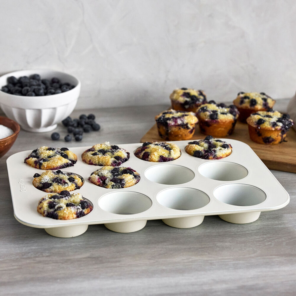 GreenPan Reserve 12 Cup Muffin Pan Non-Stick Ceramic Baking Tray — image 4