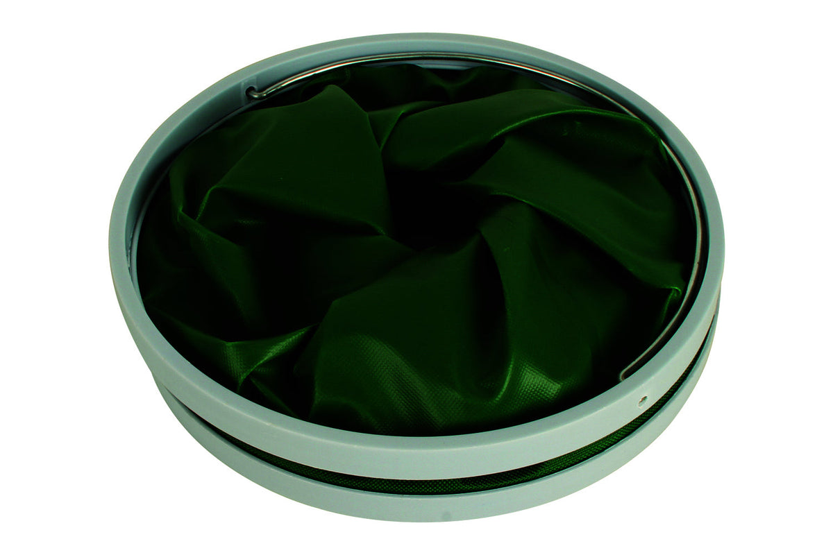 Wildtrak Collapsible Foldable 11L Storage Bucket Outdoor Camping Container Green — image 2