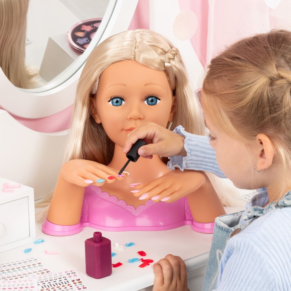 Bayer Charlene Supermodel Magic Nails Blonde Styling Head - 27cm Doll With Removable Fingernails, Hair Accessories, And Make-Up - Creative Styling — image 4
