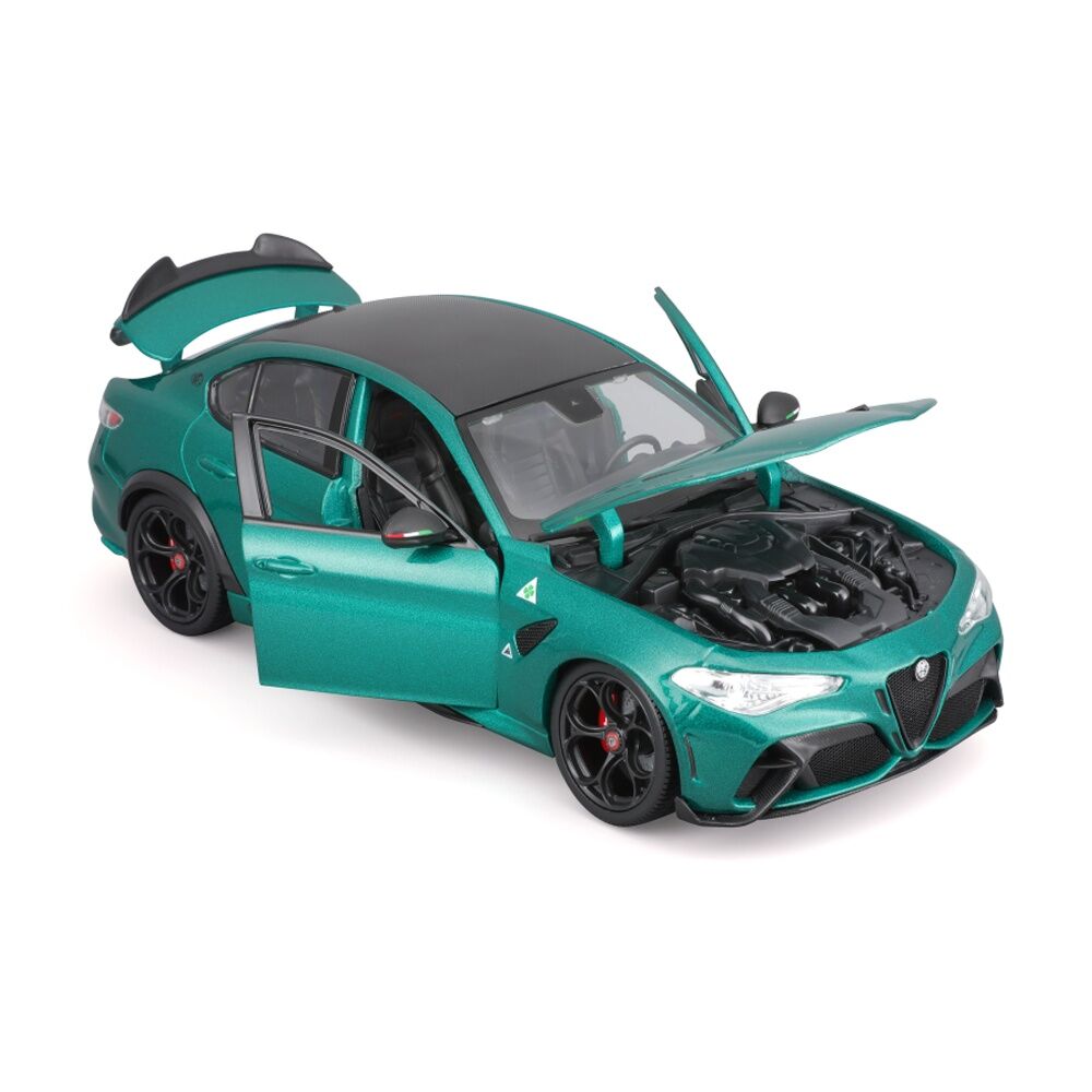 Bburago 1:18 2022 Alfa Romeo Giulia GTA Metallic Green Scale Model Car Collectible Green — image 3