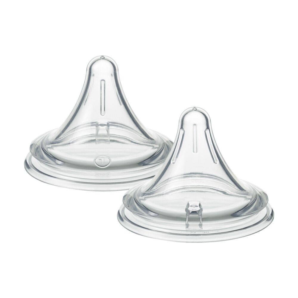 Tommee Tippee 2pc Tommee Tippee Natural Start Triangular Anti-Colic Breast Teats Slow 0m+ (2 Pack) — image 3